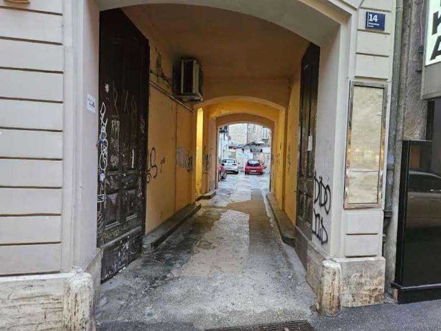 Zagreb Central 2Br + Parking Exteriör bild